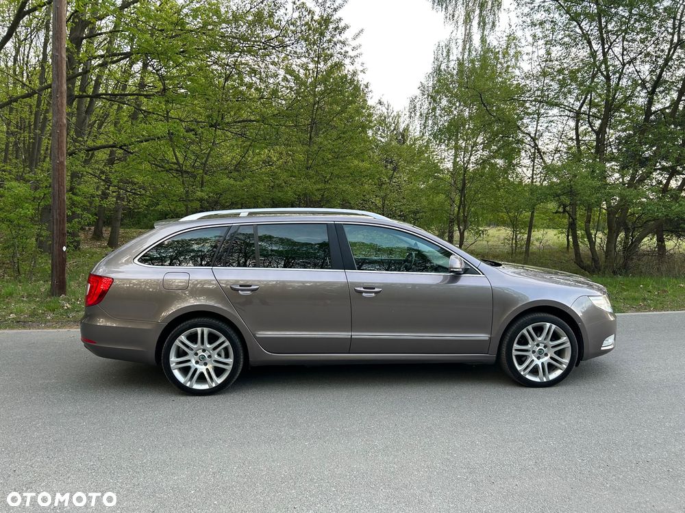 Skoda Superb 2.0 TDI DSG Elegance - 3