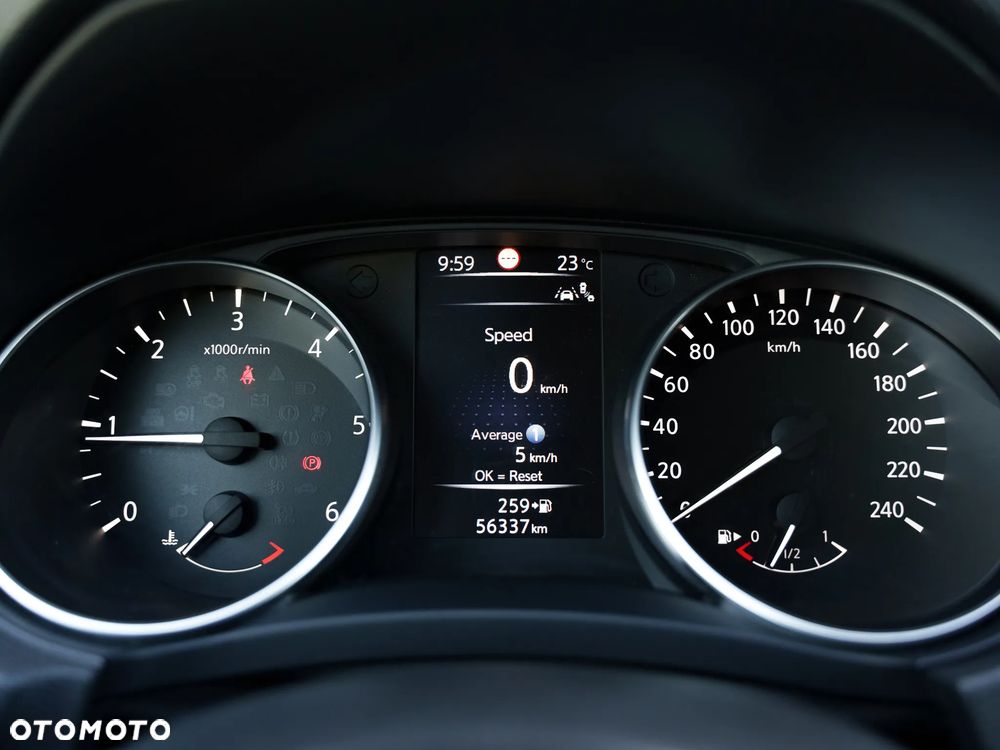 Nissan Qashqai 1.6 DCi Tekna+ - 23