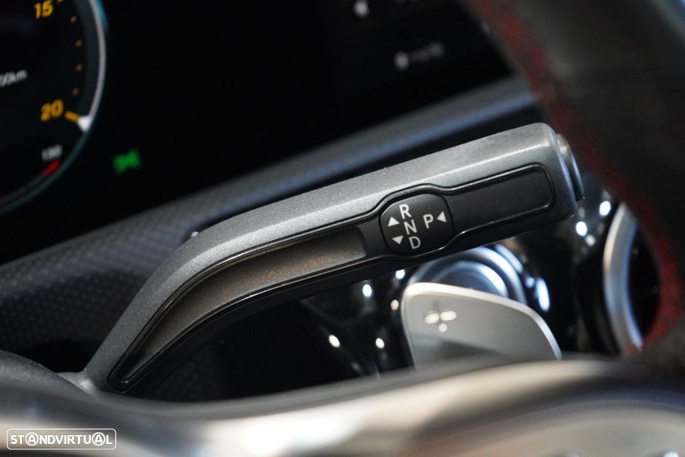 Mercedes-Benz CLA 180 - 11