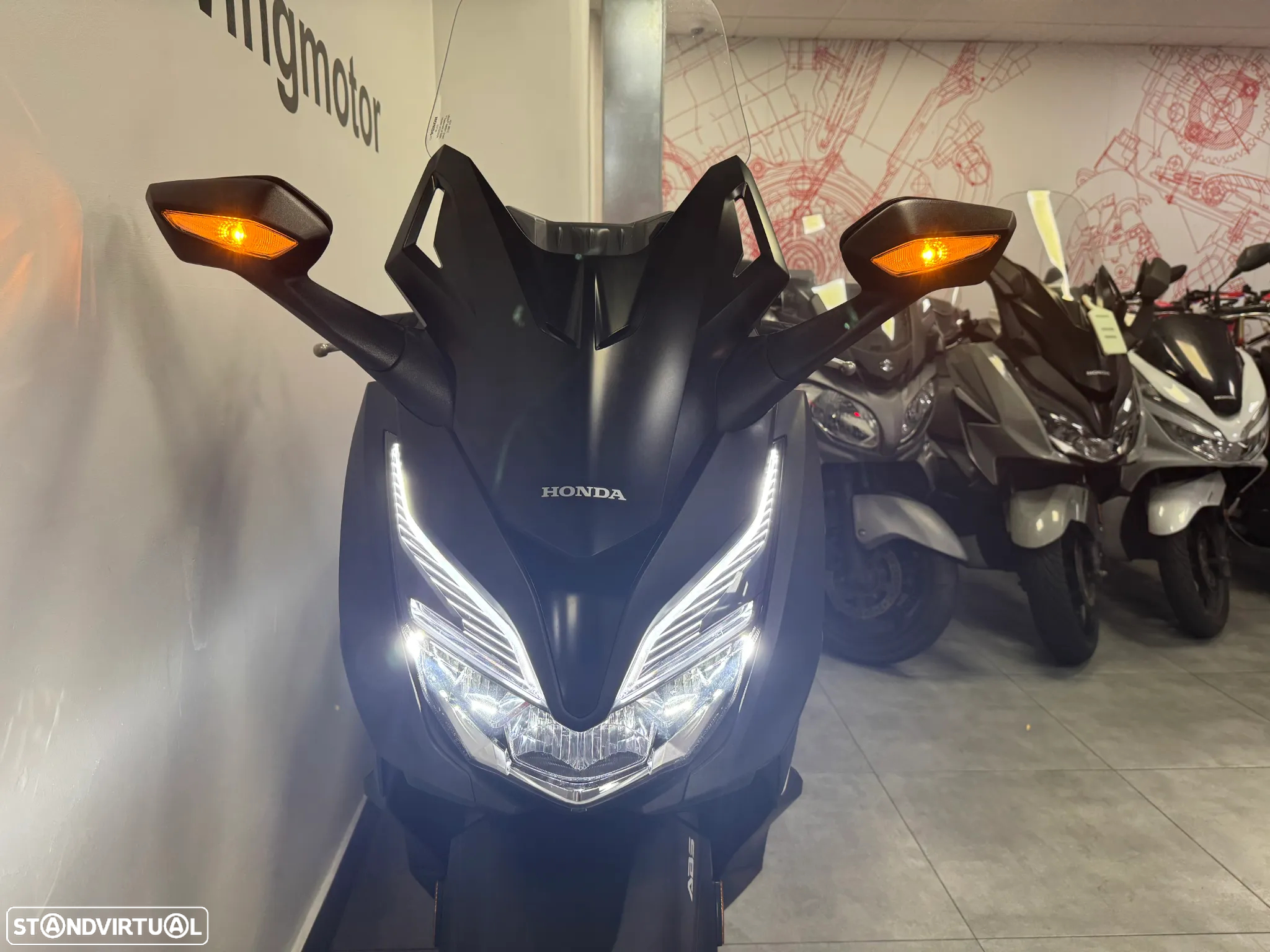 Honda Forza 350 - 4