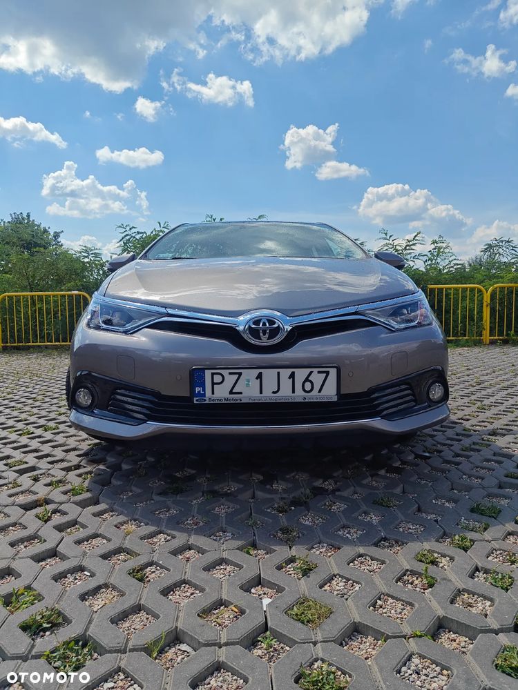Toyota Auris 1.6 Premium Comfort - 7