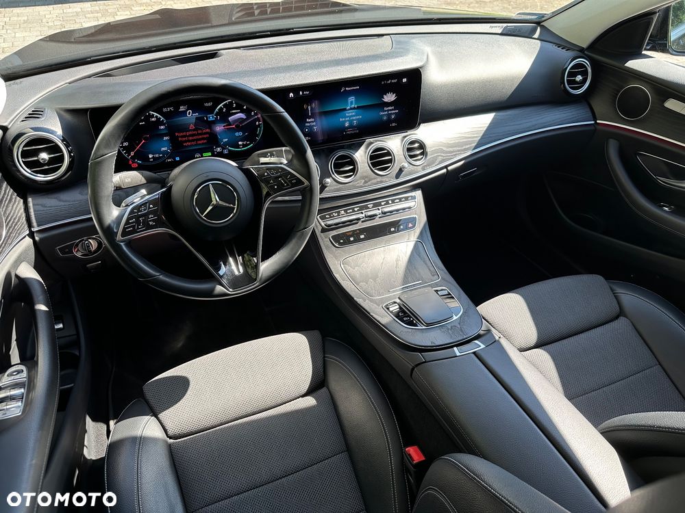 Mercedes-Benz Klasa E - 26
