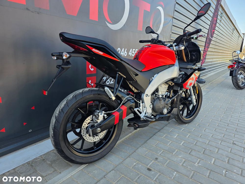 Aprilia Tuono - 8