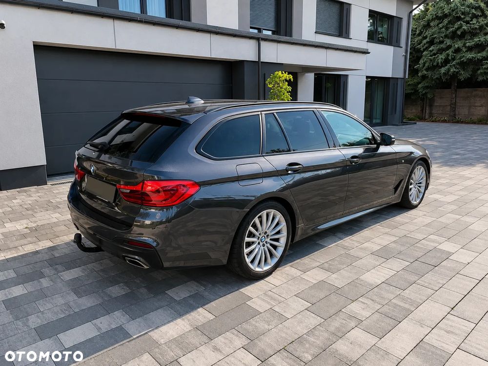 BMW Seria 5 520d xDrive M Sport Edition - 3