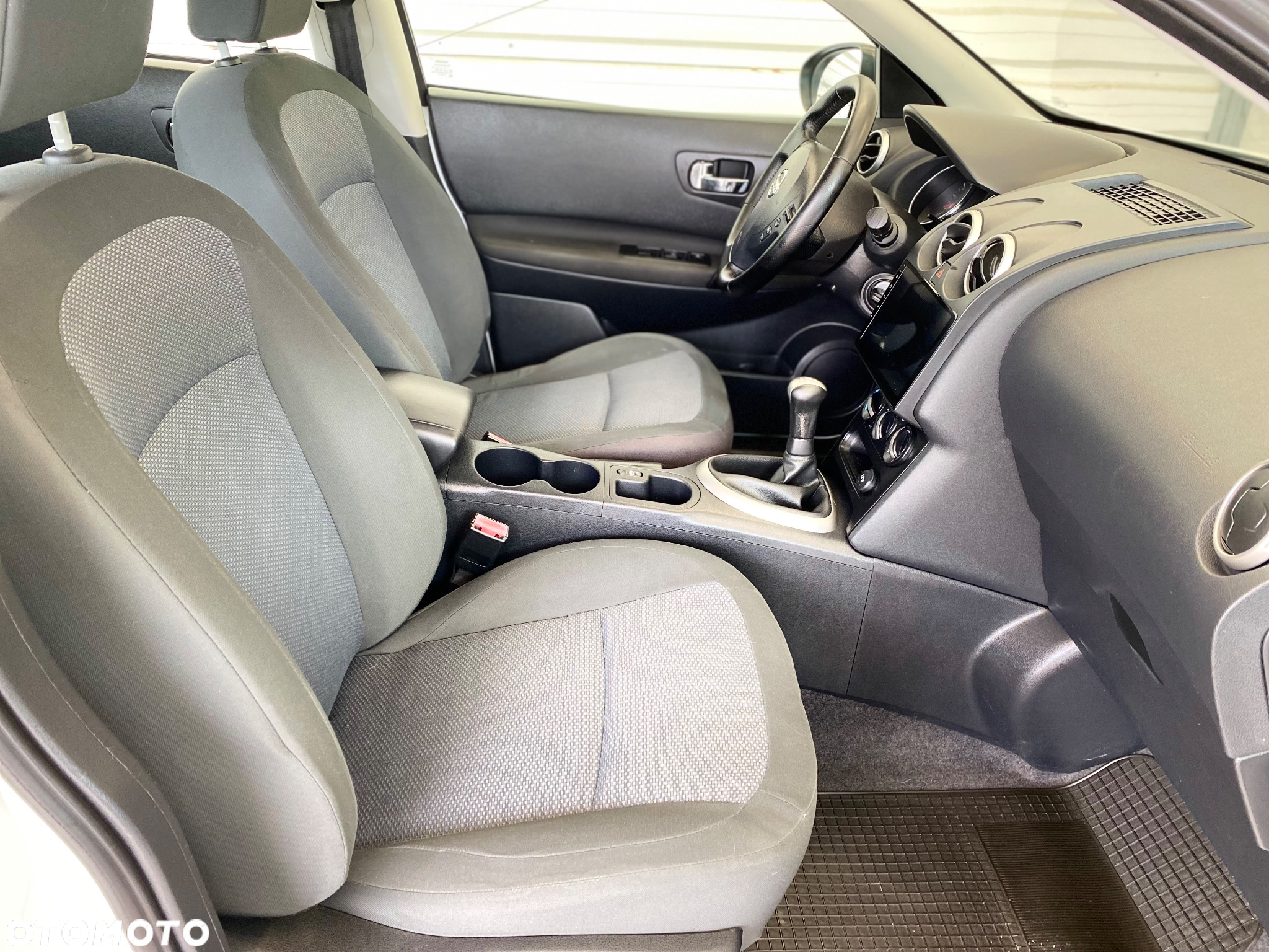 Nissan Qashqai 1.6 I-Way - 13