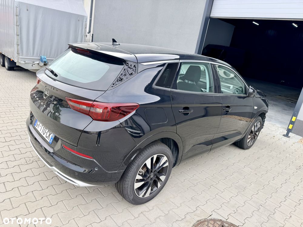 Opel Grandland 1.2 T GS S&S - 6