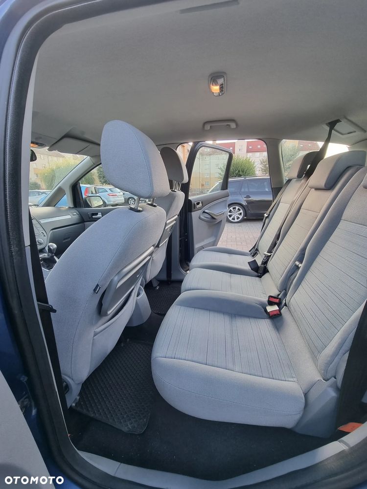 Ford Focus C-Max - 13