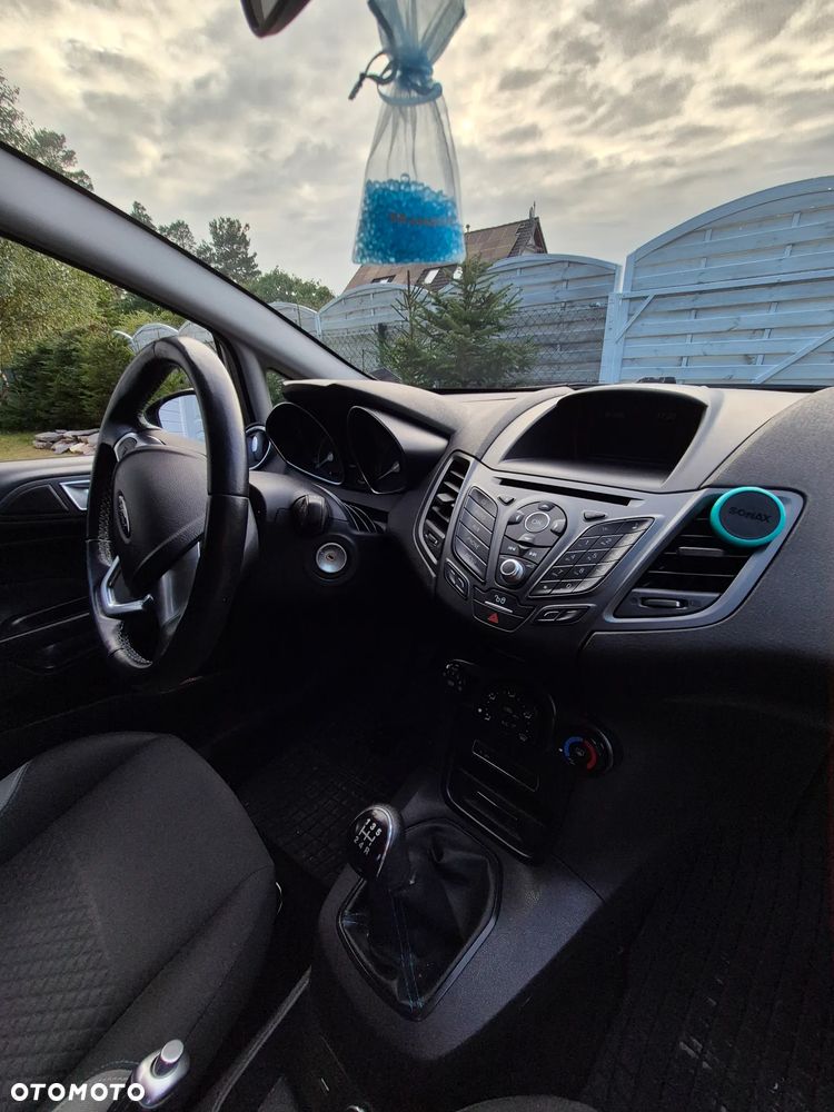 Ford Fiesta 1.0 EcoBoost Titanium - 8