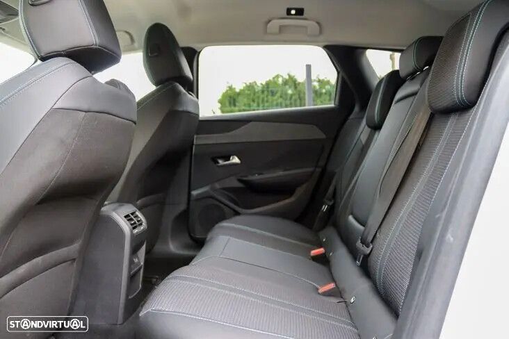 Peugeot 308 SW 1.2 PureTech Allure EAT8 - 42