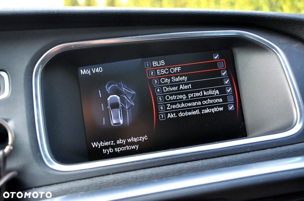Volvo V40 Cross Country D2 Summum - 31