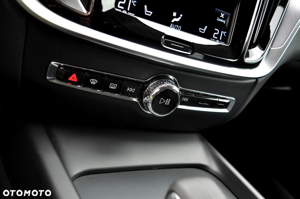 Volvo V60 2022