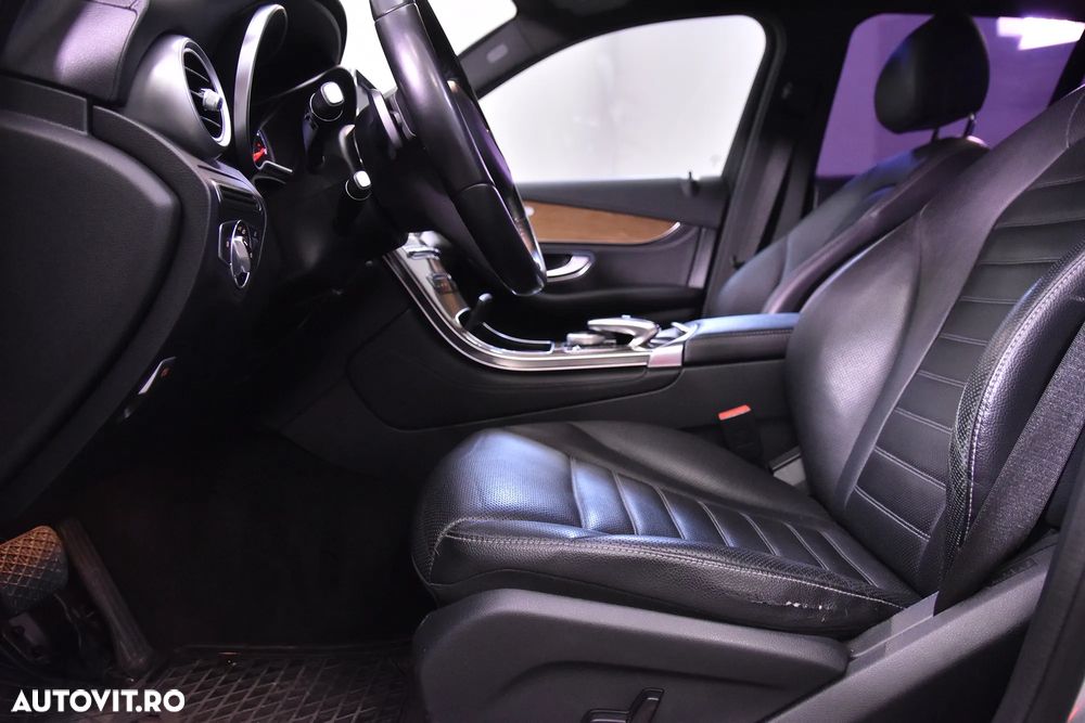Mercedes-Benz GLC 250 d 4MATIC - 23