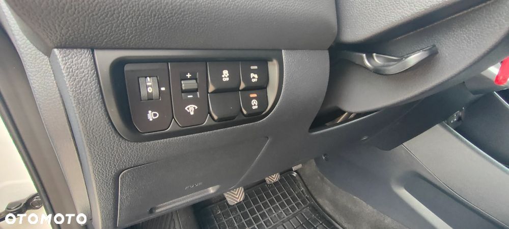 Kia Rio 1.2 L - 17