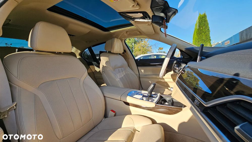 BMW Seria 7 730d xDrive - 13