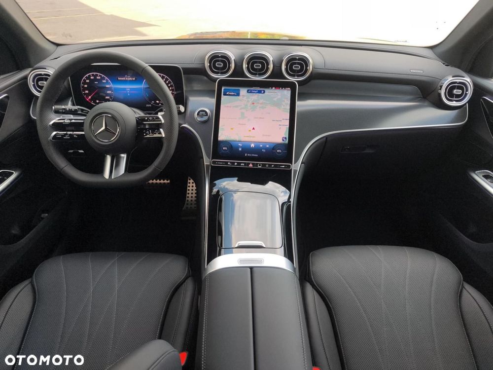 Mercedes-Benz GLC - 13
