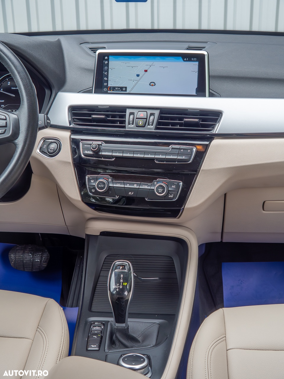 BMW X1 xDrive20d AT - 36