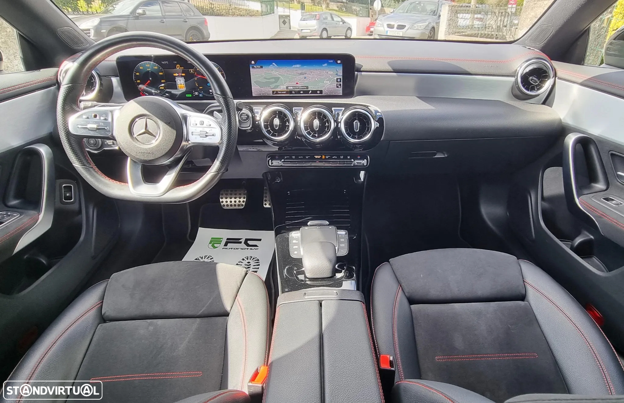 Mercedes-Benz CLA 250 e Shooting Brake AMG Line - 11