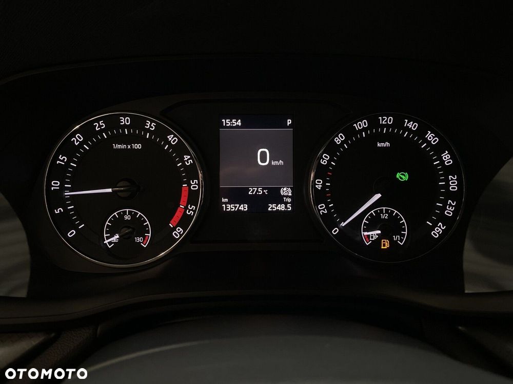 Skoda Octavia 2.0 TDI Ambition DSG - 24