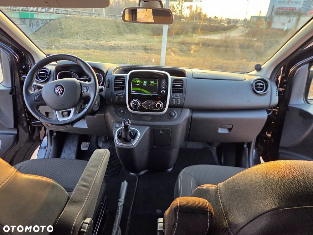 Renault Trafic 2.0 dCi - 17