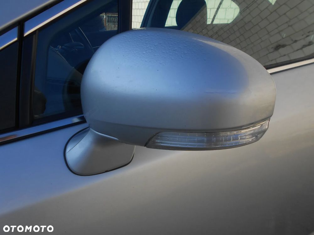 TOYOTA AVENSIS TR D-4D T27 2011-2015R LIFT  KOD LAKIERU 1F7 SILVER 2.0D4D 126KM SILNIK SKRZYNIA BLOTNIK DZWI MASKA KLAPA ZAWIESZENIE LAMPY WTRYSK WTRYSKI LUSTERKA BAK KOLO ZAPASOWE BELKA KLIMATYZACJA - 16