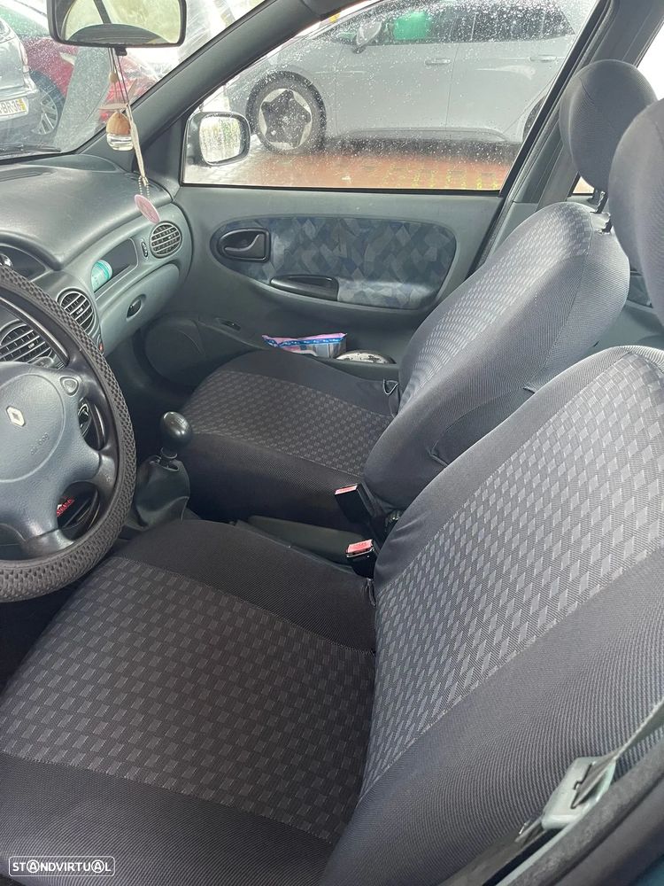 Renault Mégane 1.4 RN - 3