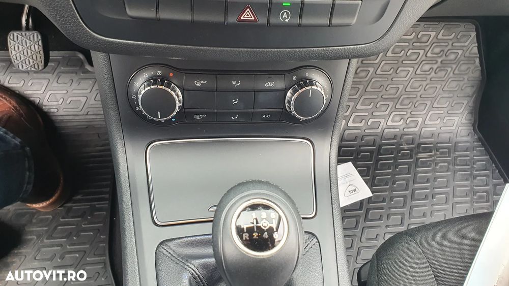 Mercedes-Benz B 160 - 30