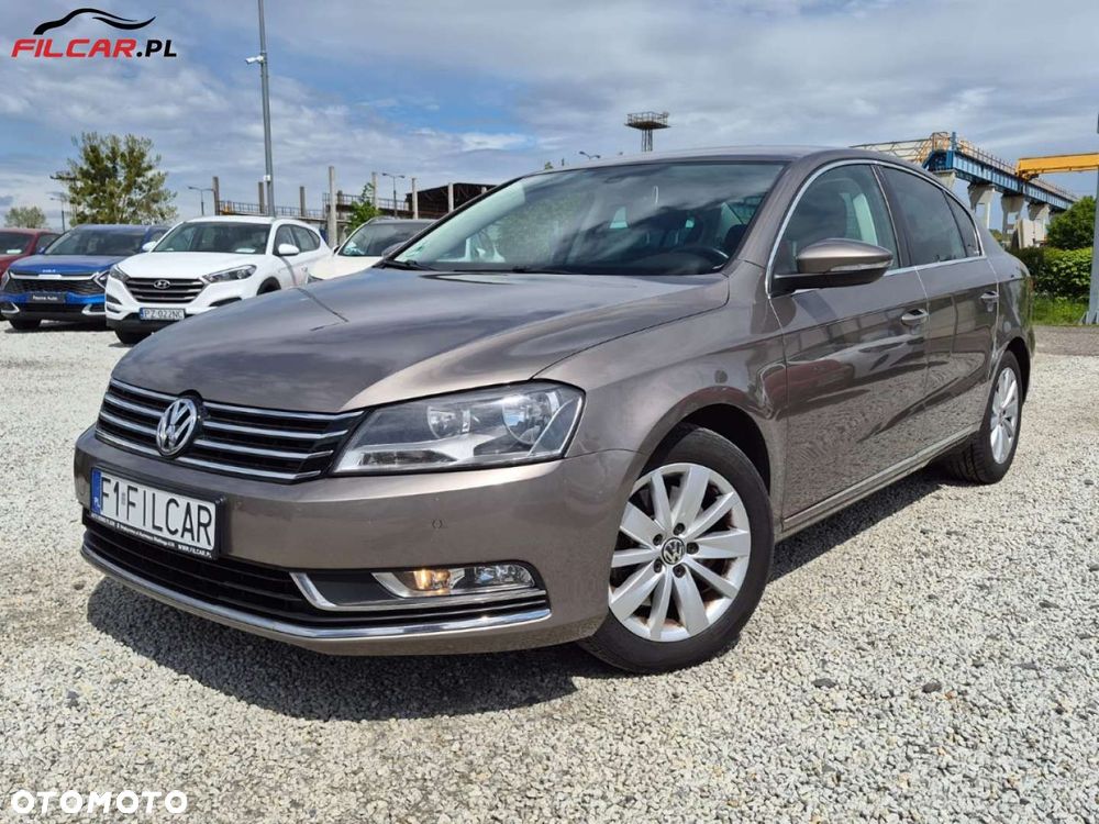 Volkswagen Passat - 2