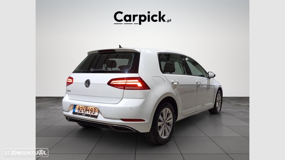 VW Golf 1.0 TSI Confortline DSG - 5