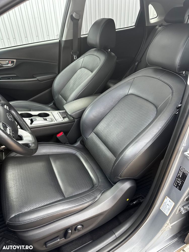 Hyundai KONA EV Premium - 26
