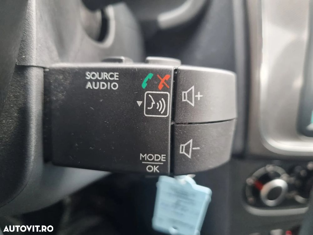 Dacia Logan MCV Blue dCi 95 Stepway - 20