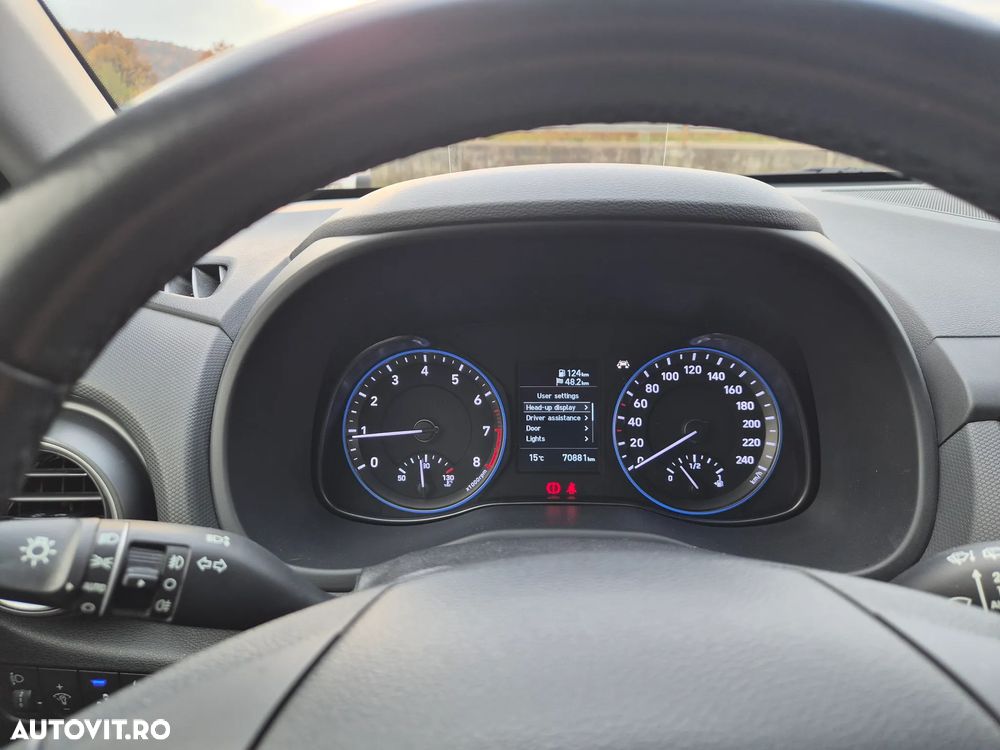 Hyundai KONA - 30