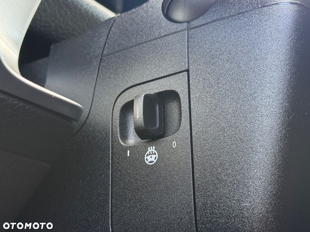 Mercedes-Benz GLB 200 d 8G-DCT Progressive - 20