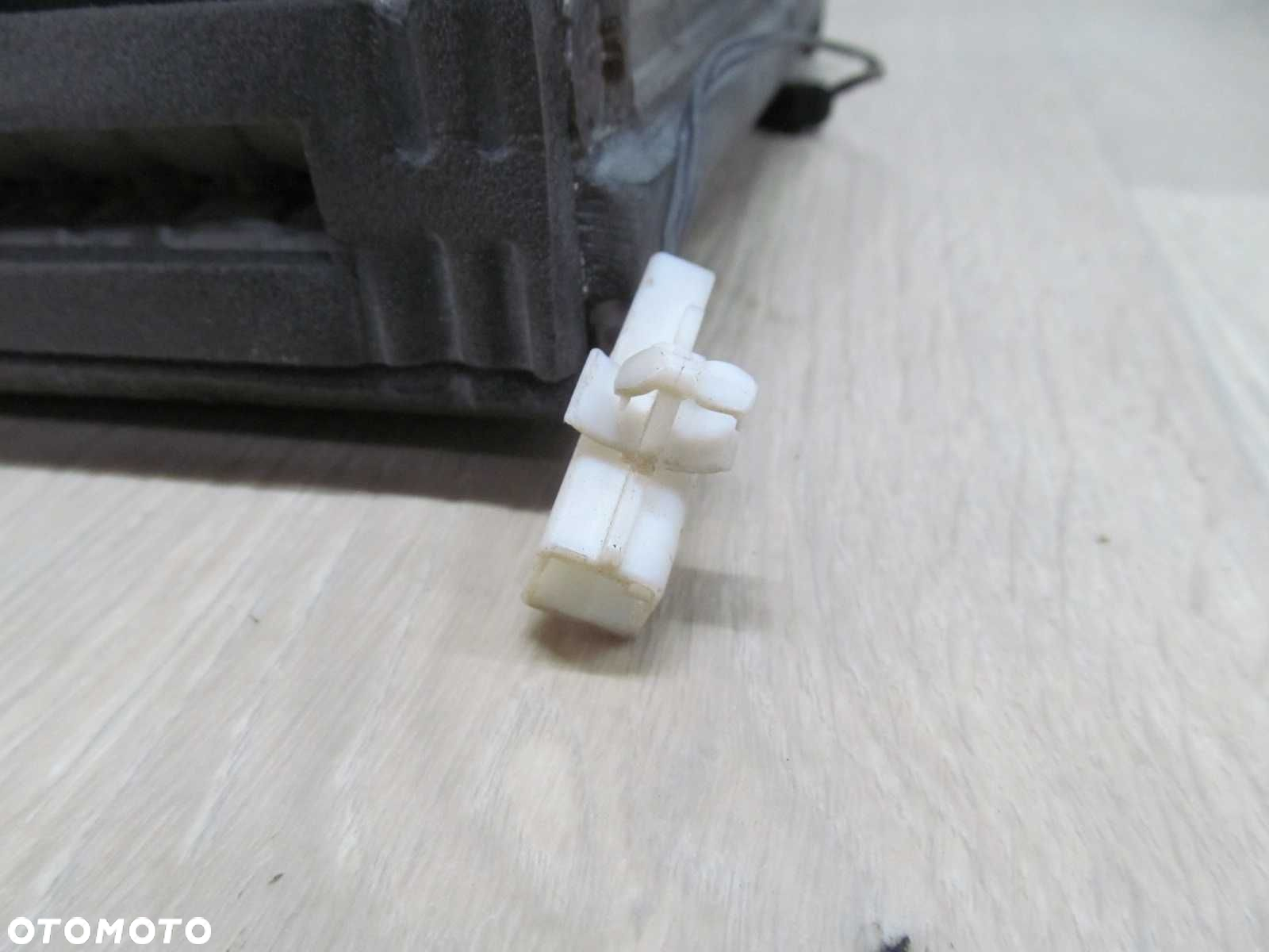 JAGUAR XF 08-14 NAGRZEWNICA CHLODNICZKA KLIMATYZACJI 03K12A4-852 - 4