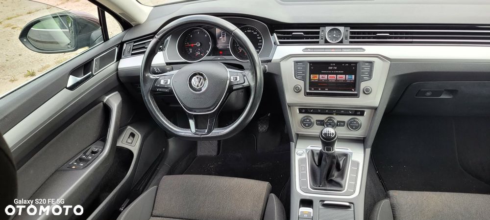 Volkswagen Passat 2.0 TDI (BlueMotion Technology) Comfortline - 14