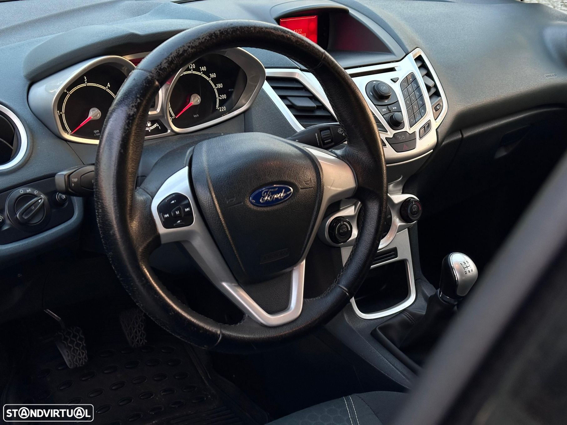 Ford Fiesta 1.6 TDCi Titanium - 10