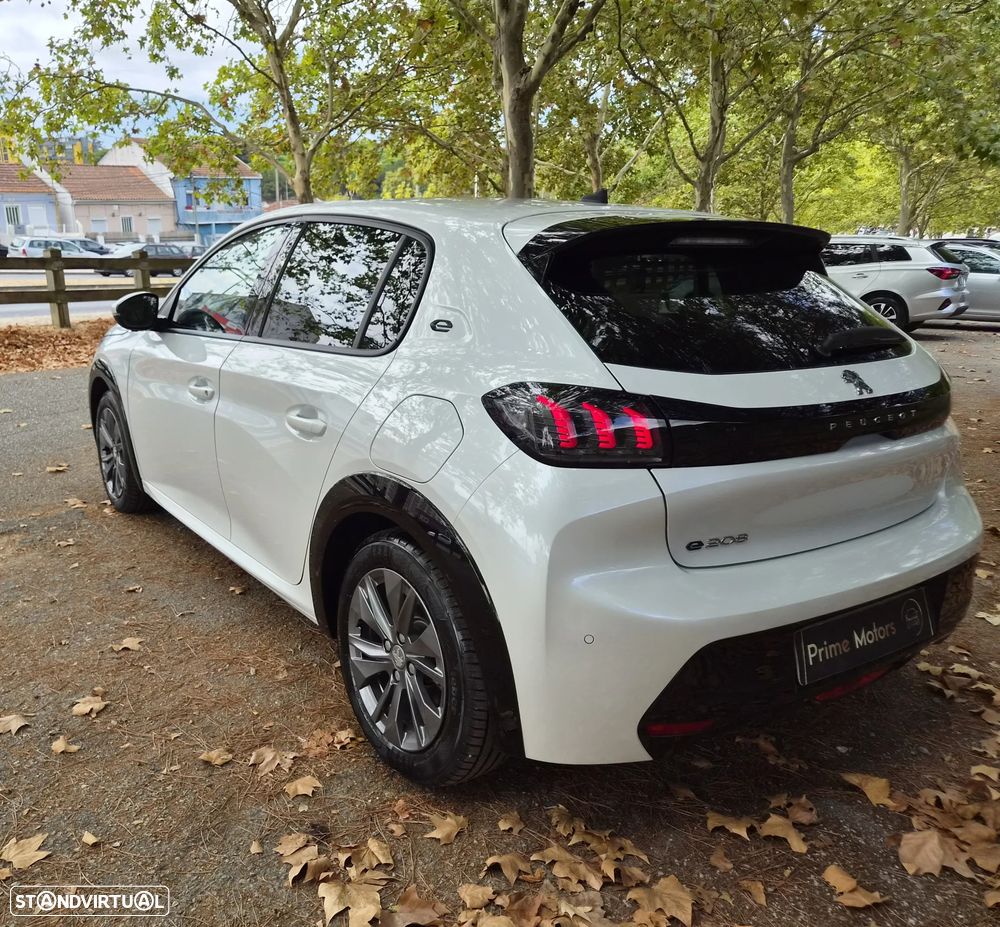 Peugeot e-208 Allure+ - 5