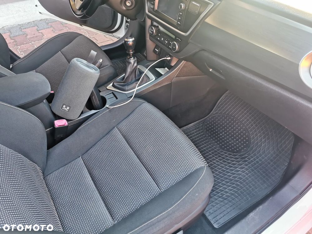 Toyota Auris 1.6 Dynamic - 15