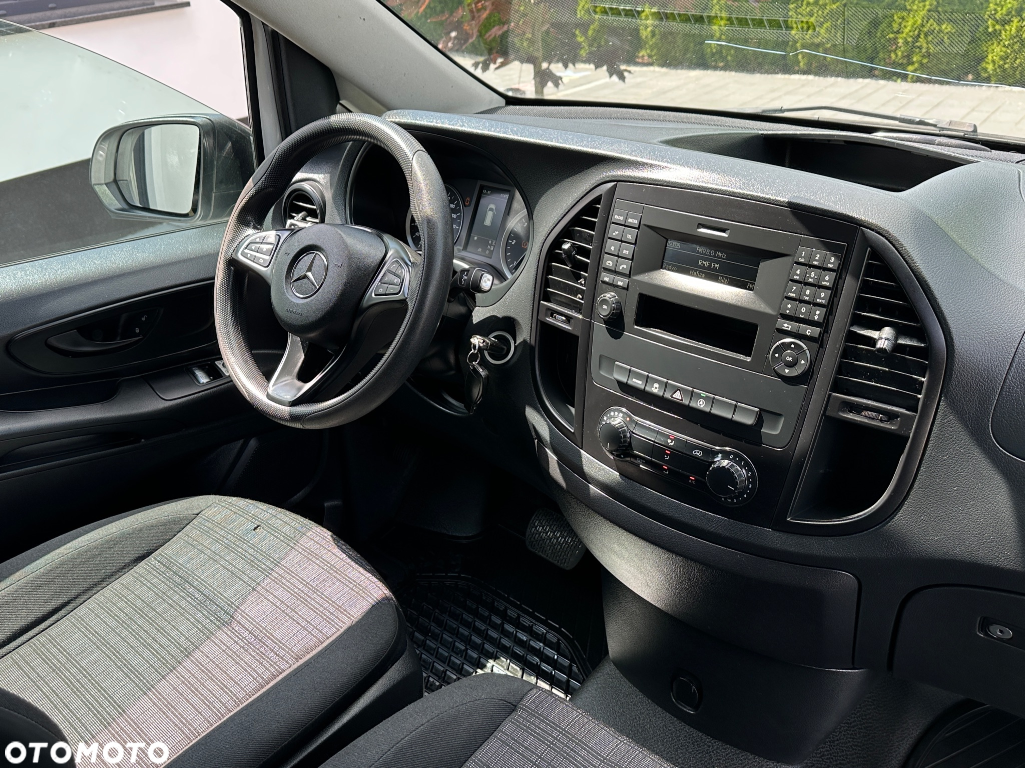 Mercedes-Benz Vito - 21