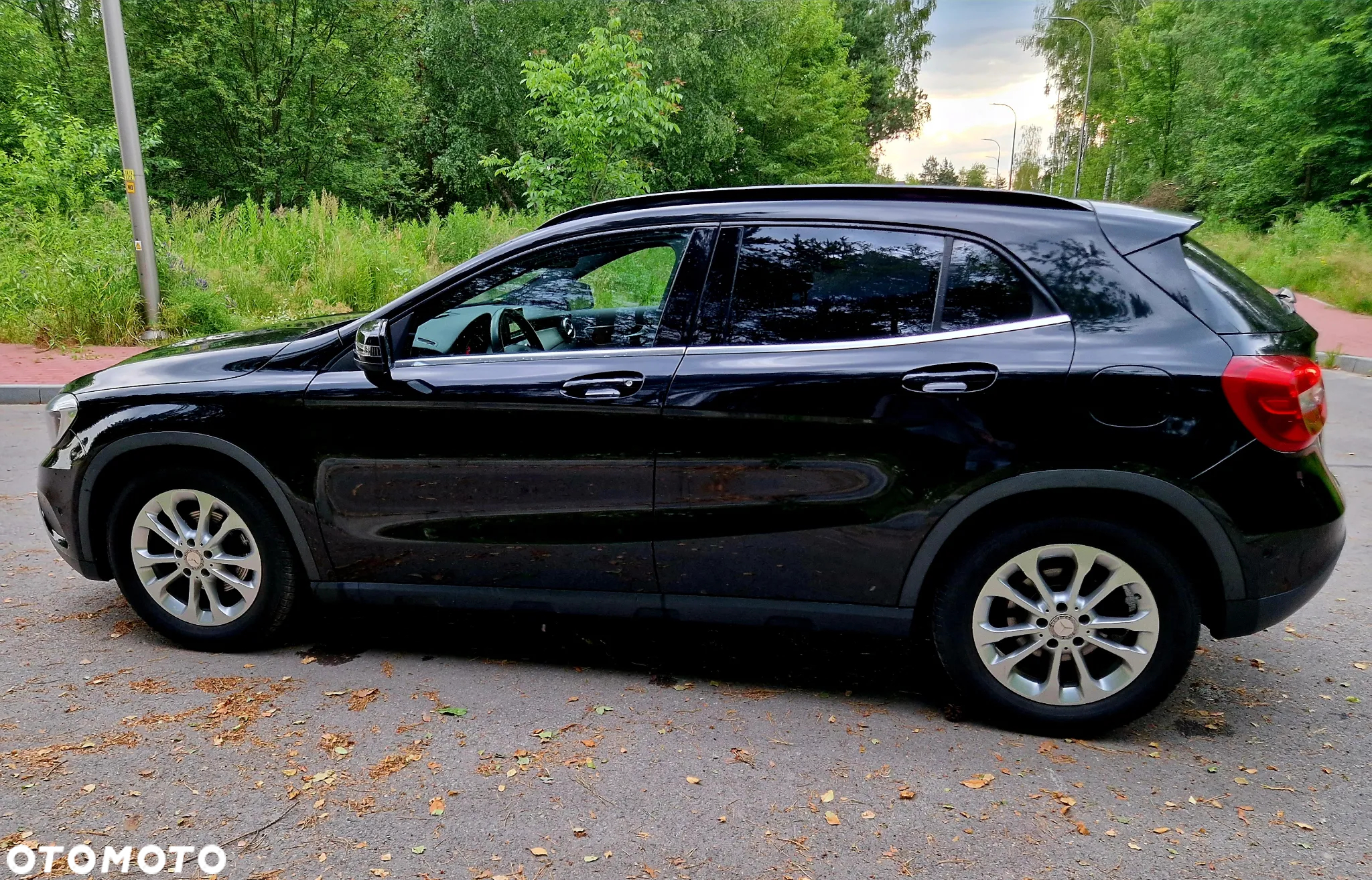 Mercedes-Benz GLA 200 7G-DCT Peak Edition - 2