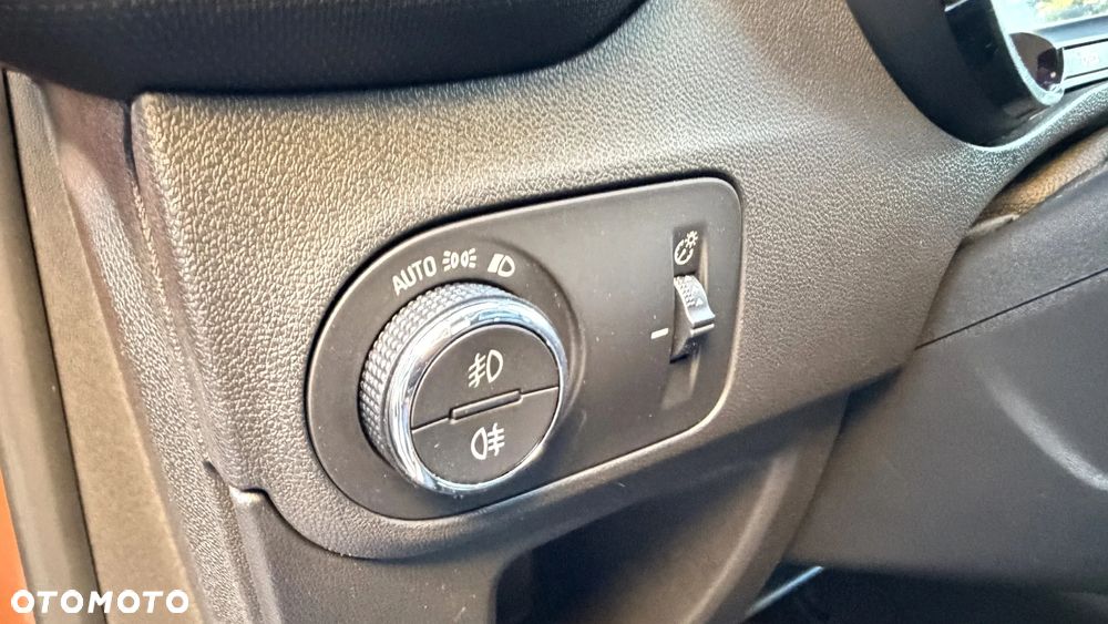 Opel Crossland X 1.6 Start/Stop Innovation - 39