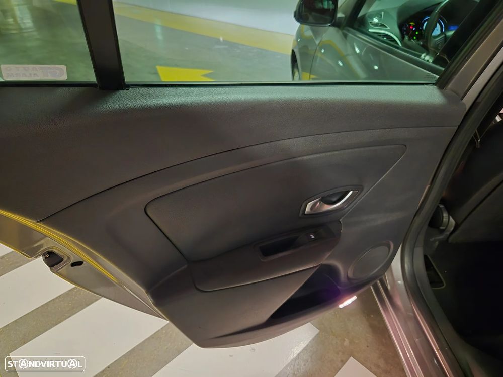 Renault Mégane Sport Tourer 1.5 dCi Dynamique S CO2 Champion - 25