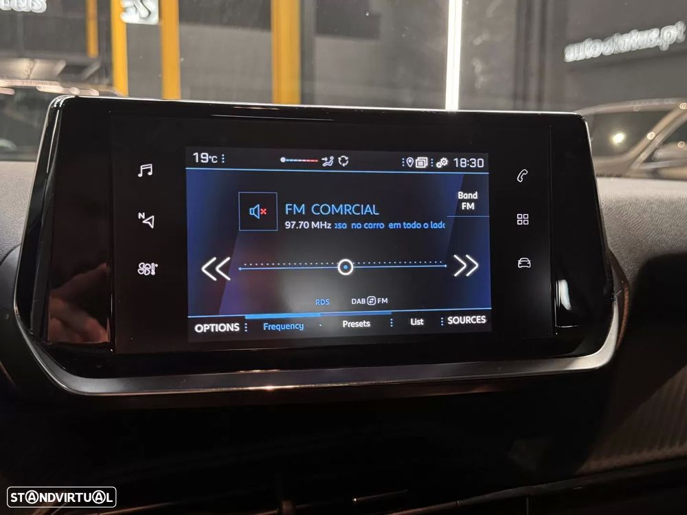 Peugeot 208 1.2 PureTech Active Pack - 23