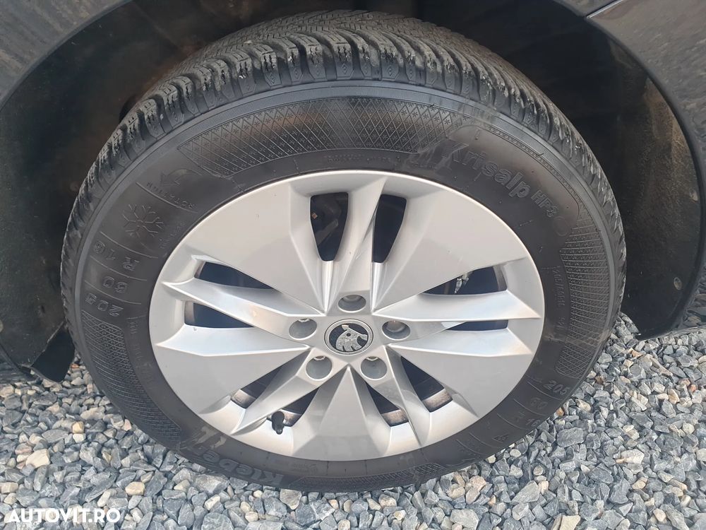 Skoda Octavia 2.0 TDI DSG Ambition - 10