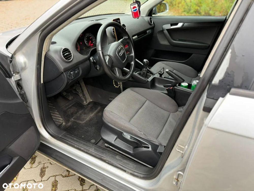 Audi A3 Sportback 1.6 Ambition - 5