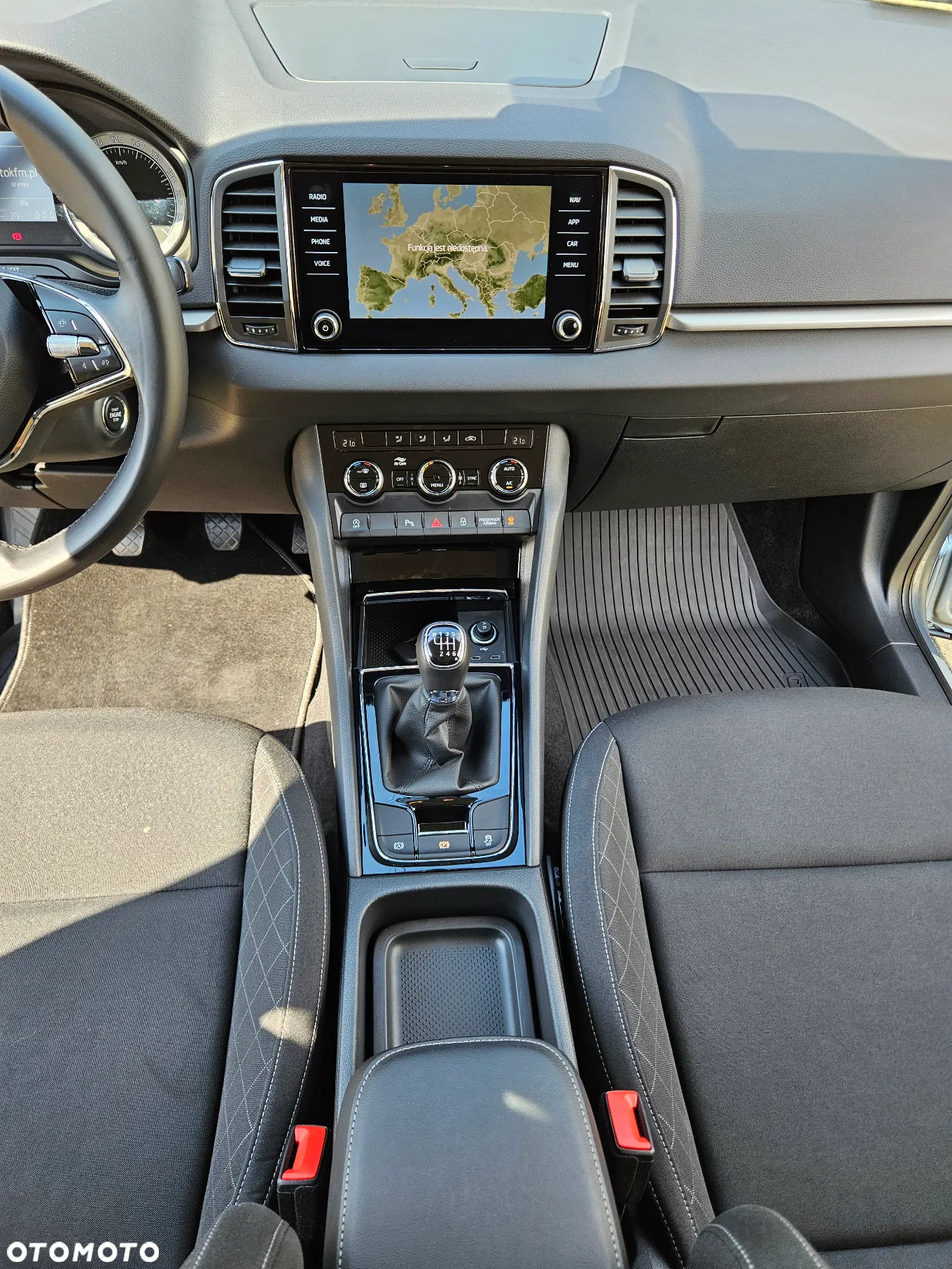 Skoda Karoq 1.5 TSI ACT GPF 4x2 Ambition - 20