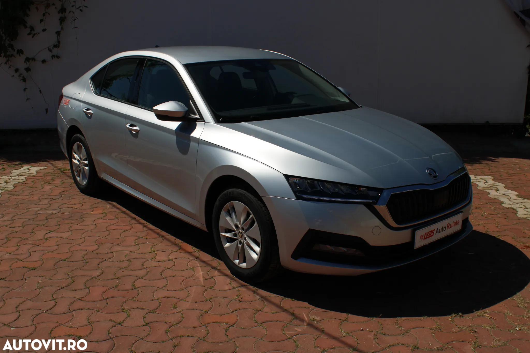 Skoda Octavia 2.0 TDI DSG Ambition - 8