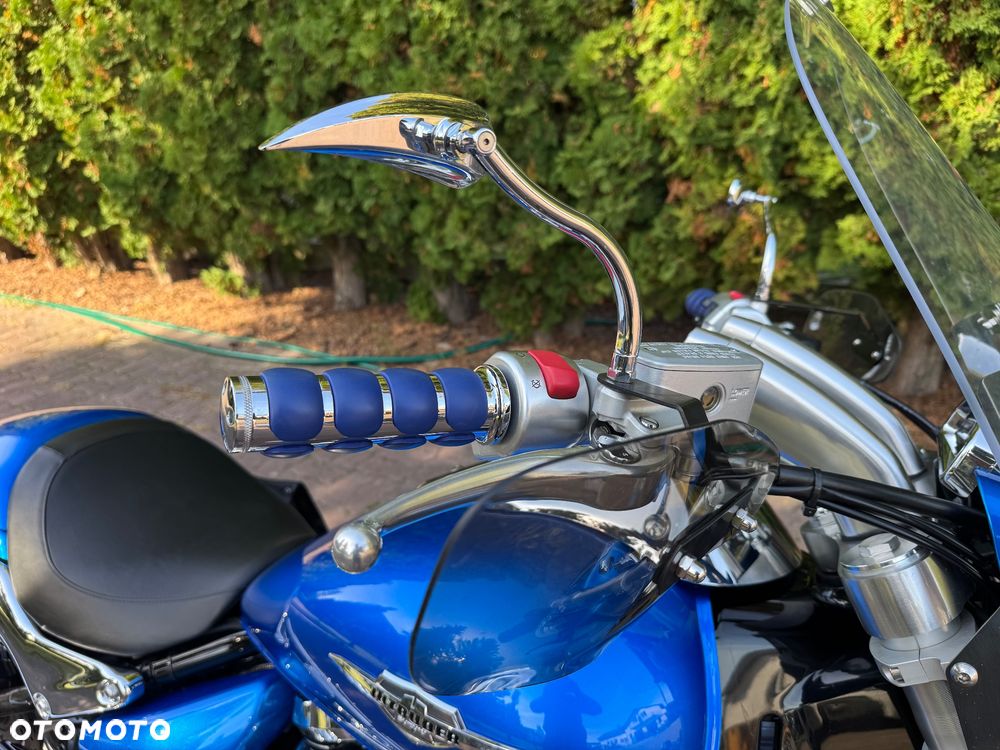 Suzuki Intruder - 27