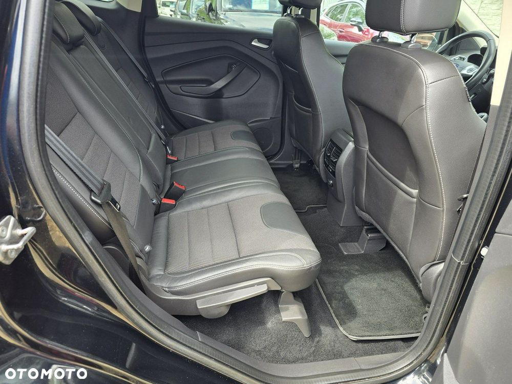 Ford Kuga 1.6 EcoBoost 2x4 Titanium - 11
