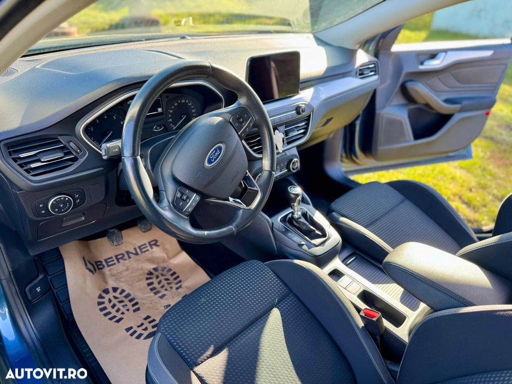 Ford Focus 1.0 EcoBoost Connected - 10