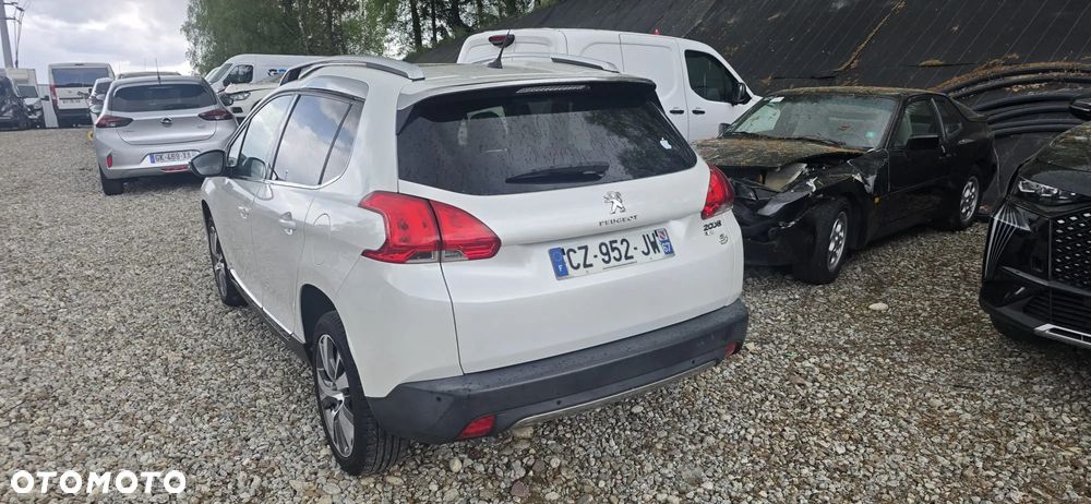 Peugeot 2008 e-HDi FAP 115 STOP & START Allure - 4